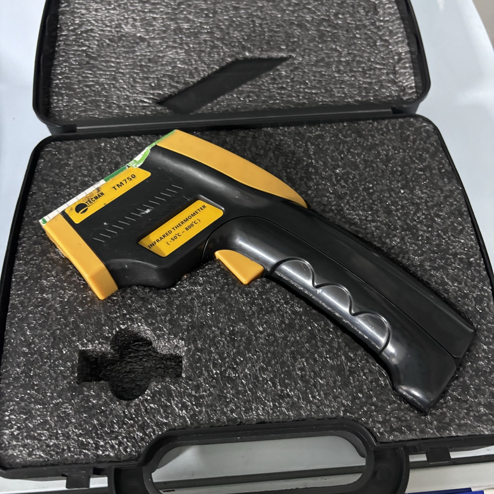 红外测温仪